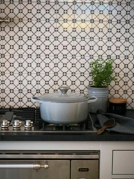 Le Creuset Bräter Signature Oval In Perlgrau 29 Cm / 4,7 L 7 Le Creuset Bräter Signature Oval In Perlgrau 29 Cm / 4,7 L - Image 7