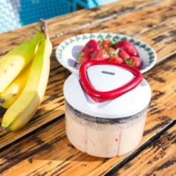 Zyliss Easy Pull - Universalhacker 20 Zyliss Easy Pull - Universalhacker -STAUB shop 220 E910015U Easy Pull Lifestyle 36