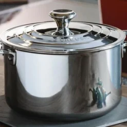 Le Creuset Suppentopf 3-ply PLUS 26 Cm / 22 Cm / 16 Cm / 8,3 L -STAUB shop 3 ply PLUS 4 bearbeitet 2 1