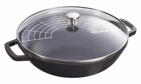 Staub Wok Aus Gusseisen In Schwarz, Klein 1 Staub Wok Aus Gusseisen In Schwarz, Klein