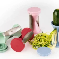 GEFU Spiralschneider Spirelli In Blau 7 GEFU Spiralschneider Spirelli In Blau -STAUB shop 89393 SPIRELLI CE2019 Frei 1 RGB