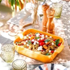 Appolia Auflaufform Rechteckig In Senfgelb 32 Cm / 2,7 Liter 18 Appolia Auflaufform Rechteckig In Senfgelb 32 Cm / 2,7 Liter -STAUB shop Appolia Jaune Safran Yellow 61234 61425 Paris Olivier 38175 38182 Elodie Leneveu until 2032 05 1