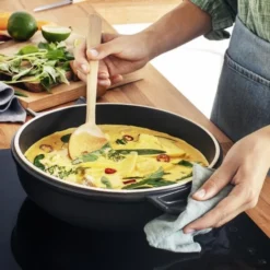 Emile Henry Bratentopf Delight In Ardoise -STAUB shop EH 6625 Life Delight Sauteuse Braiser FishCurry Cooking A