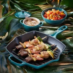 Le Creuset Grillpfanne Signature Quadratisch In Deep Teal 5 Le Creuset Grillpfanne Signature Quadratisch In Deep Teal -STAUB shop LC 20171102 DE LS 00001 withWaterdrops neu l