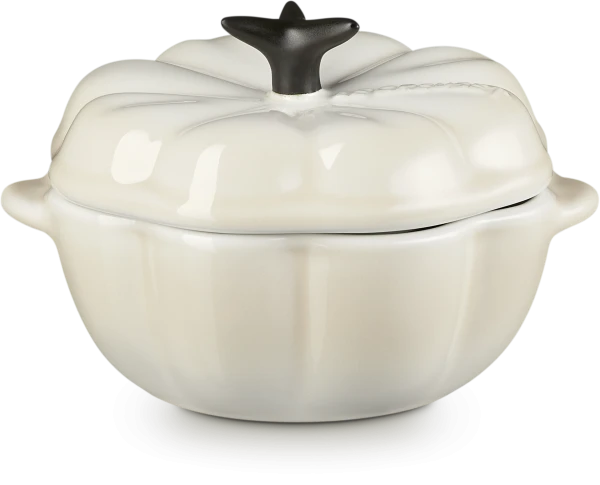 Le Creuset Kürbisförmchen Mit Deckel In Meringue 1 Le Creuset Kürbisförmchen Mit Deckel In Meringue