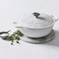 Le Creuset La Marmite Signature, 28 Cm, In Olive 8 Le Creuset La Marmite Signature, 28 Cm, In Olive -STAUB shop LECREUSET 09 02 22 5633