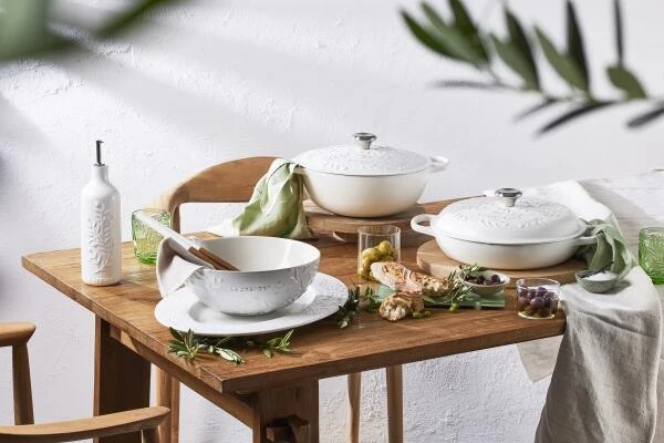 Le Creuset Gourmet-Profitopf Signature In Olive 5 Le Creuset Gourmet-Profitopf Signature In Olive - Image 5