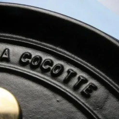 Staub Gänsebräter Oval Aus Gusseisen In Schwarz 9 Staub Gänsebräter Oval Aus Gusseisen In Schwarz -STAUB shop Staub cocotte schwarz 4 2 l